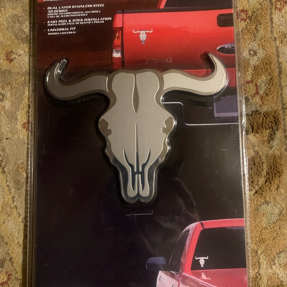 Stainless Steel Bull Skull Emblem - Silver